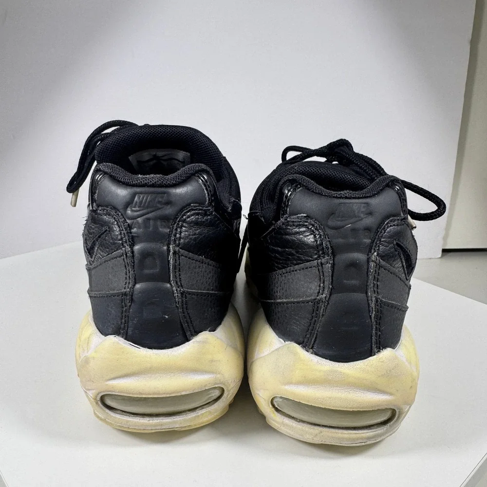 Nike Air Max 95 LX Womens 9.5 Black AQ4138-001 Patent Leather Aged Midsole